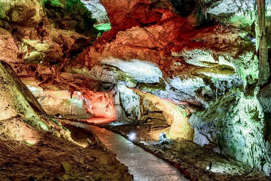 <span>Day 8</span> Kutaisi - Prometheus Cave - Sataplia Cave - Kutaisi